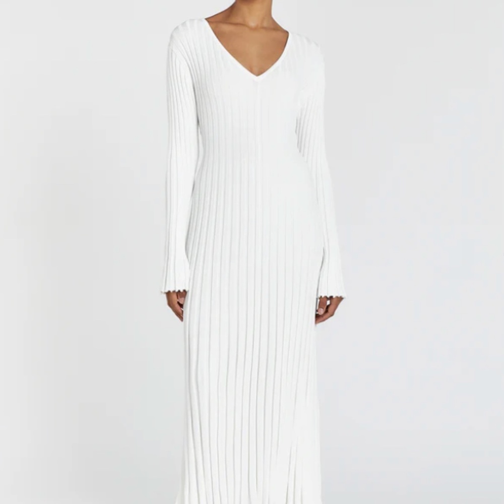 Dissh - Reign White Sleeved Knit Midi Dress- S / Off White